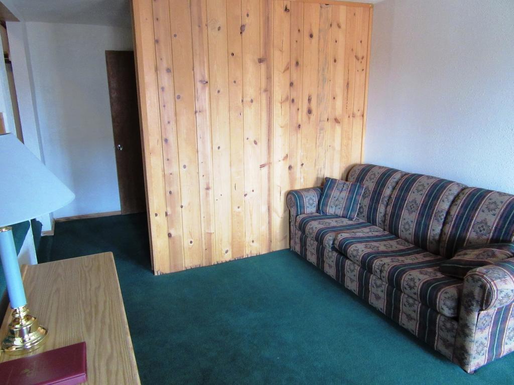 Travelers Lodge West Yellowstone Rom bilde