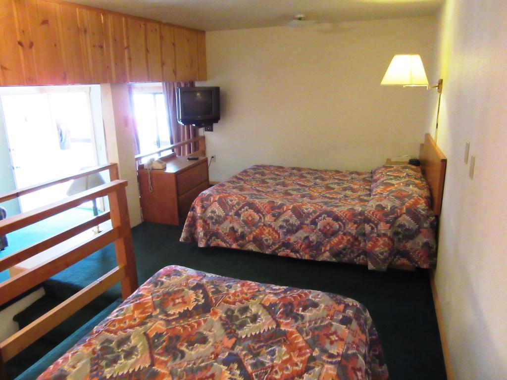 Travelers Lodge West Yellowstone Rom bilde